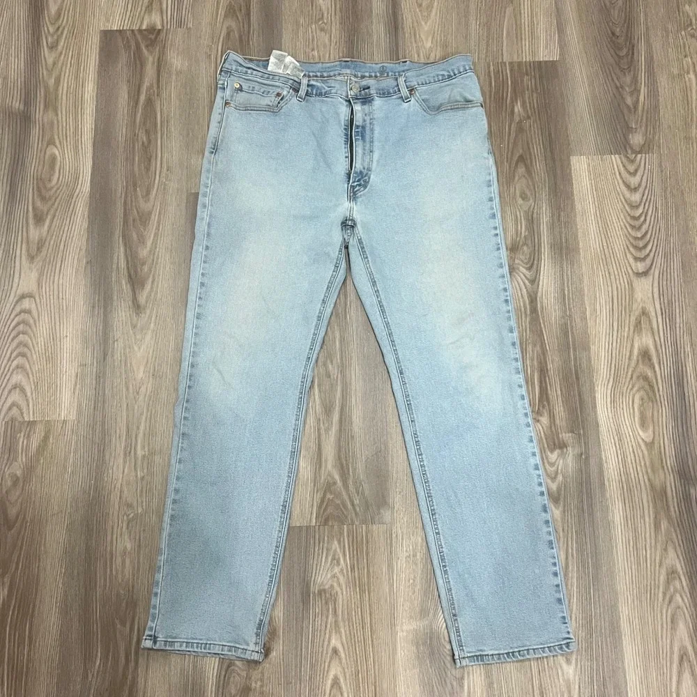 Levis 541 Athletic Taper Jeans Mens 40x32 Light Wash Blue Denim Cut week 3, 2022